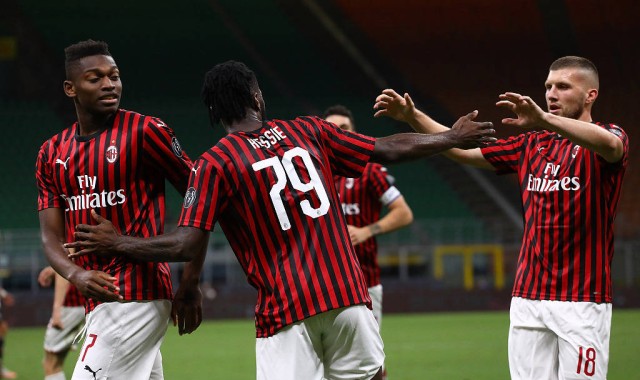  AC米兰官宣签下法国天才中场  