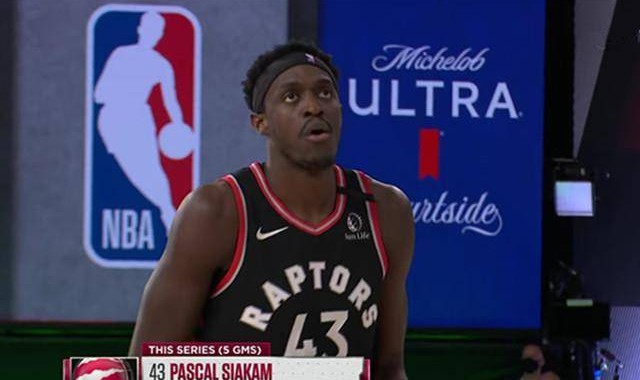  塔图姆35分绿军横扫猛龙  