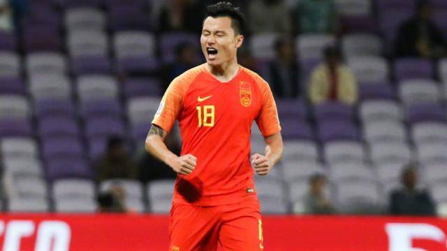  拜仁青训小将穆夏拉梅开二度惊艳全场  